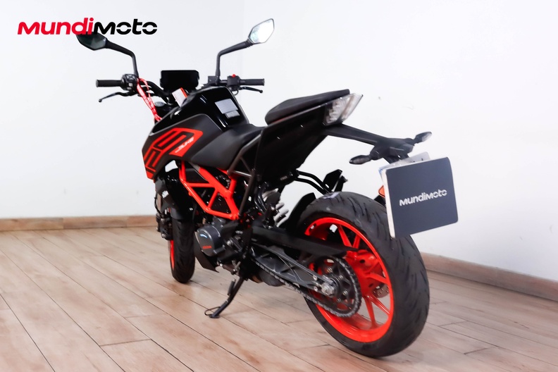 Motorbike image 6