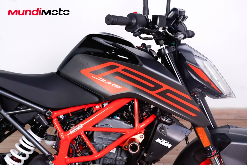 Motorbike image 13