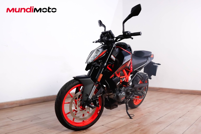Motorbike image 7