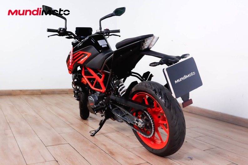 Motorbike image 6