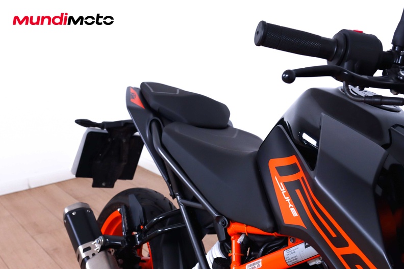 Motorbike image 13