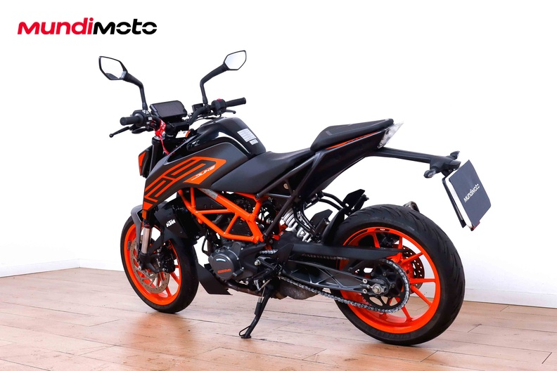 Motorbike image 6