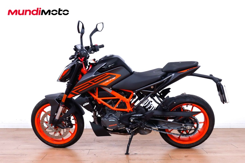 Motorbike image 5