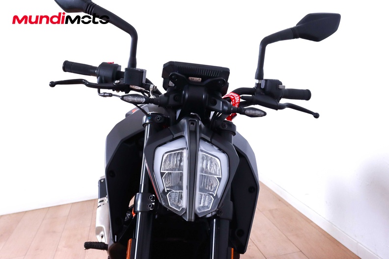 Motorbike image 4