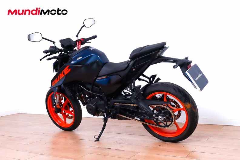 Motorbike image 6