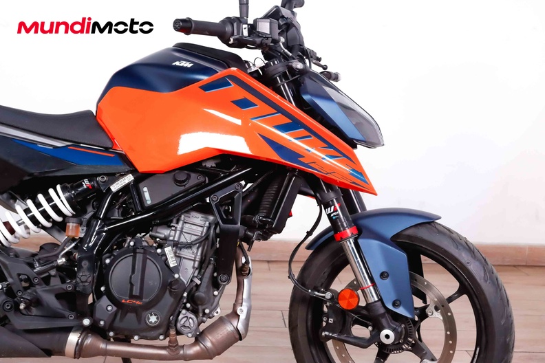 Motorbike image 12