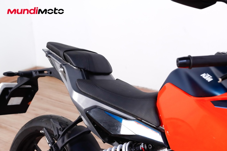 Motorbike image 13