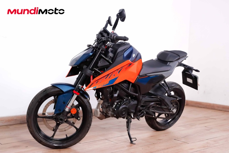 Motorbike image 7