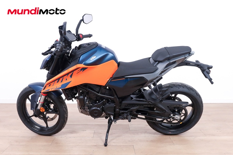 Motorbike image 5