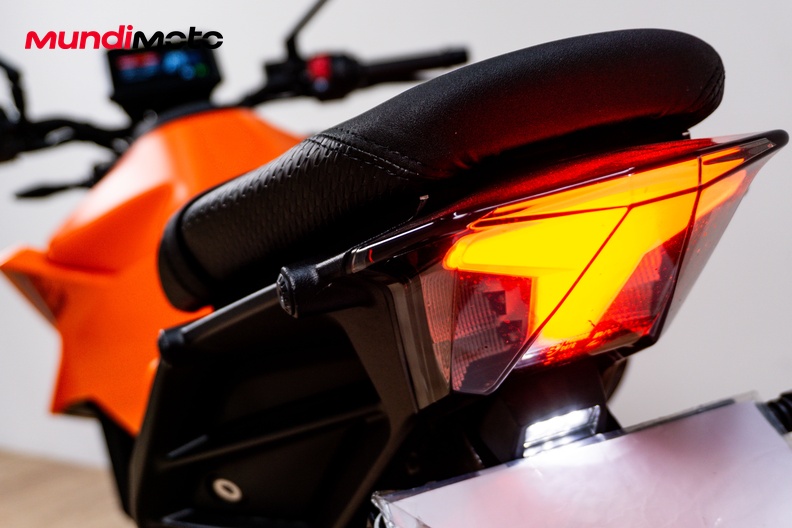 Motorbike image 14