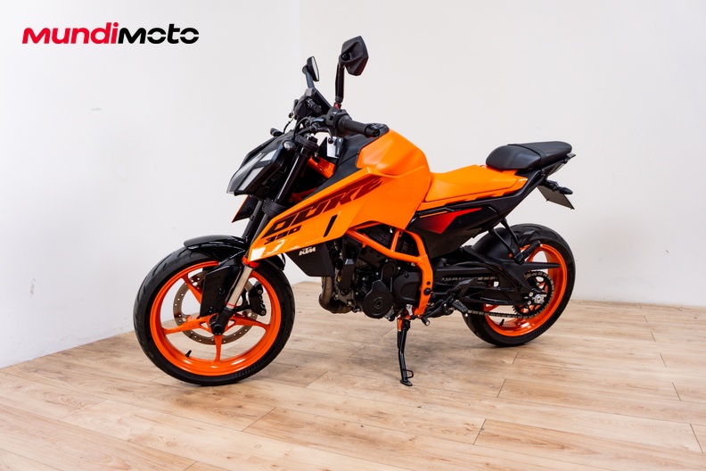 Motorbike image 6
