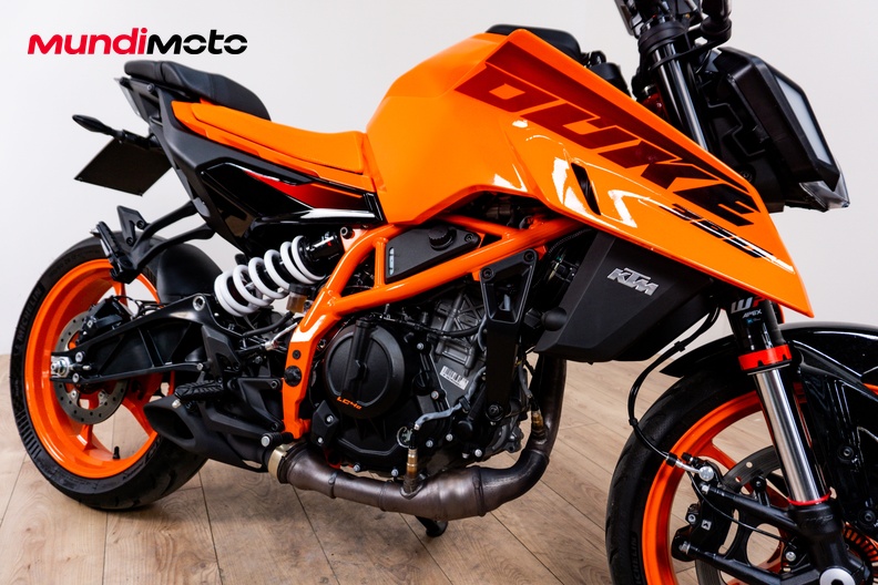 Motorbike image 4