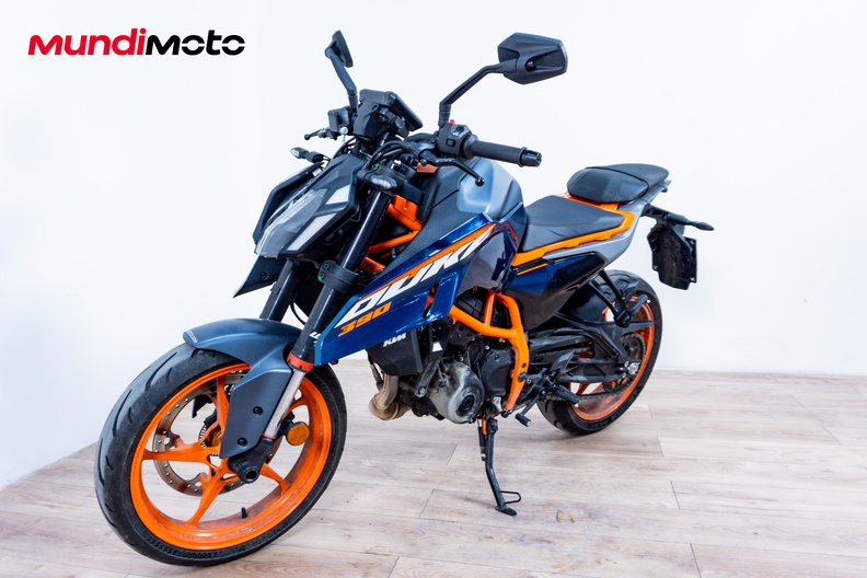 Motorbike image 6