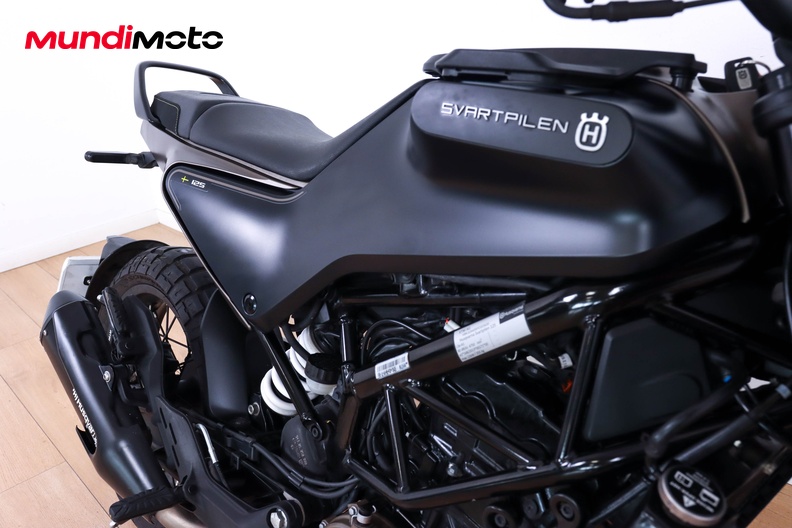 Motorbike image 13