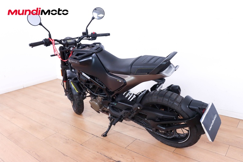Motorbike image 6