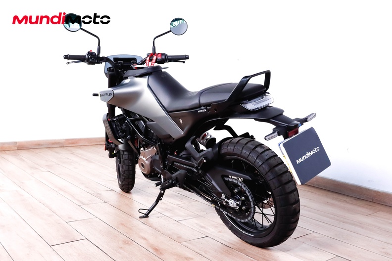 Motorbike image 6