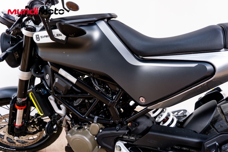 Motorbike image 8