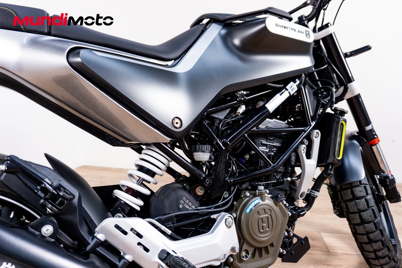 Motorbike image 3