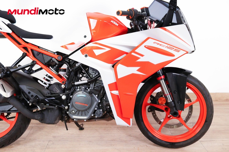 Motorbike image 12