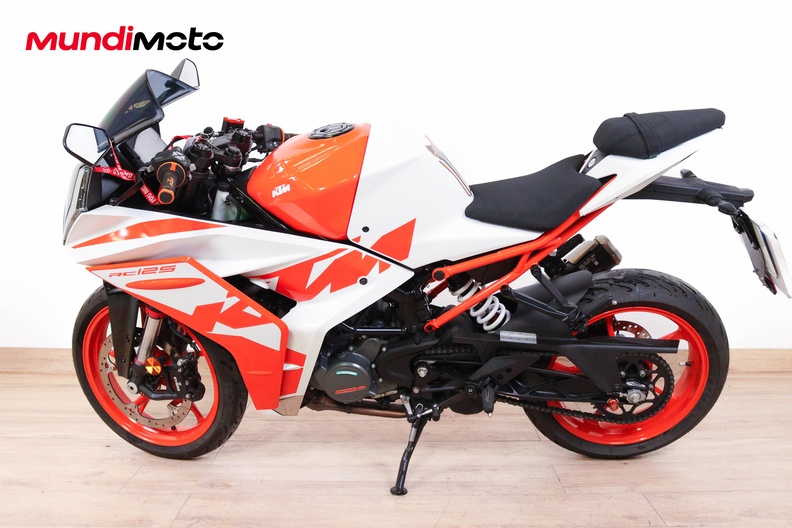 Motorbike image 5