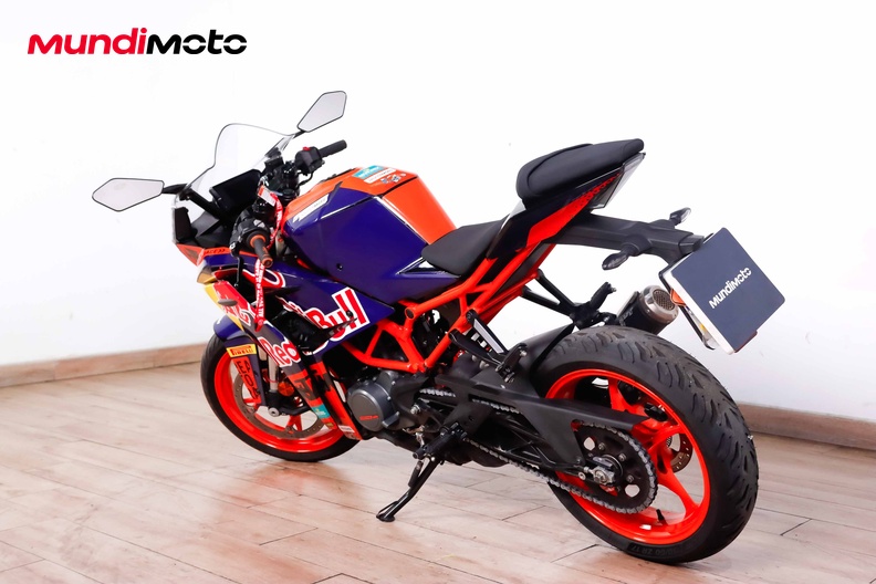 Motorbike image 6