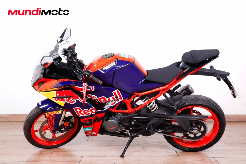 Motorbike image 5