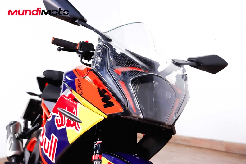 Motorbike image 4