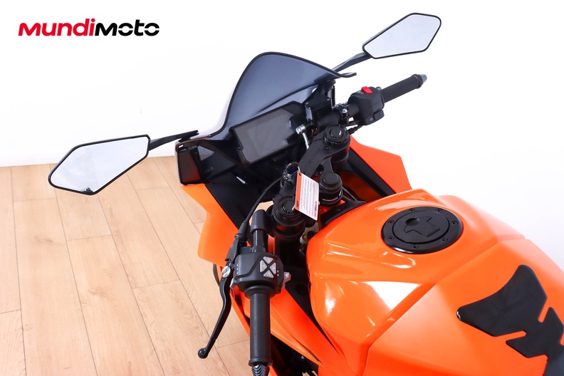 Motorbike image 10