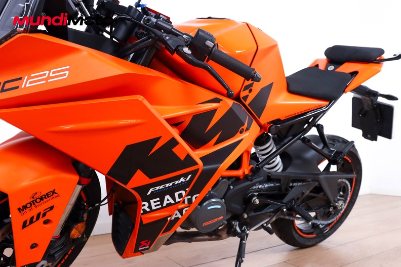 Motorbike image 8