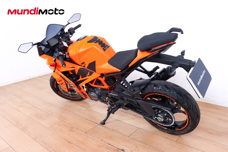 Motorbike image 6