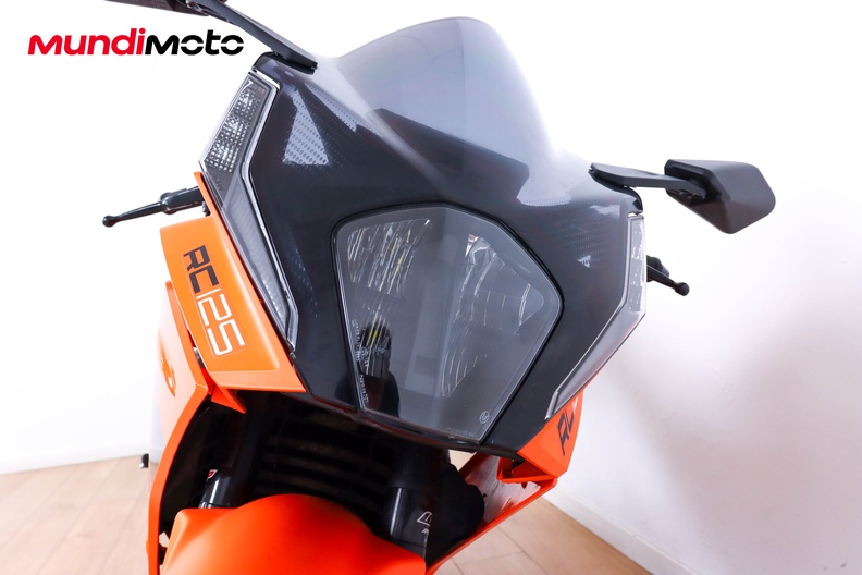 Motorbike image 4