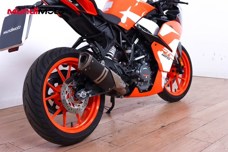 Motorbike image 3