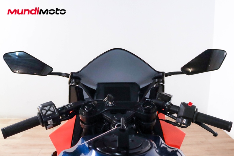 Motorbike image 10