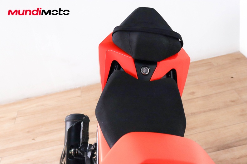 Motorbike image 12