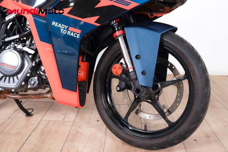 Motorbike image 13