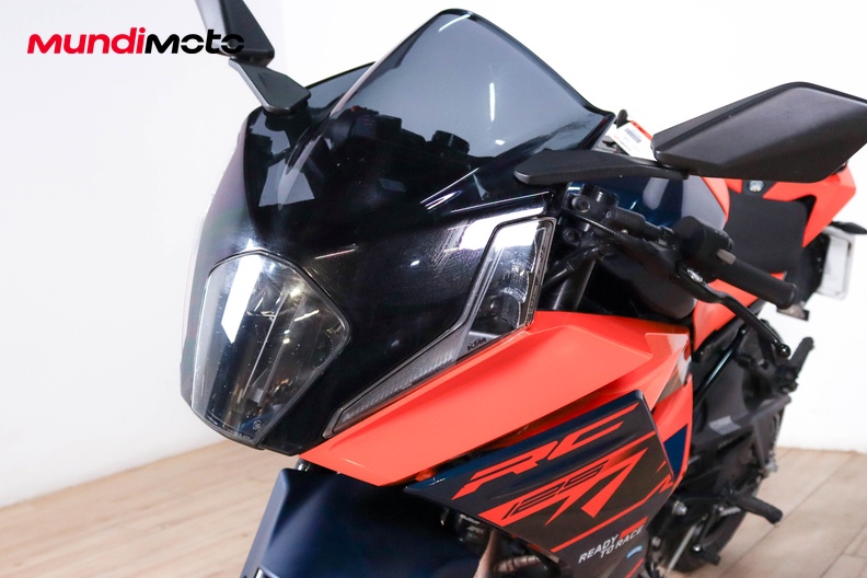 Motorbike image 8