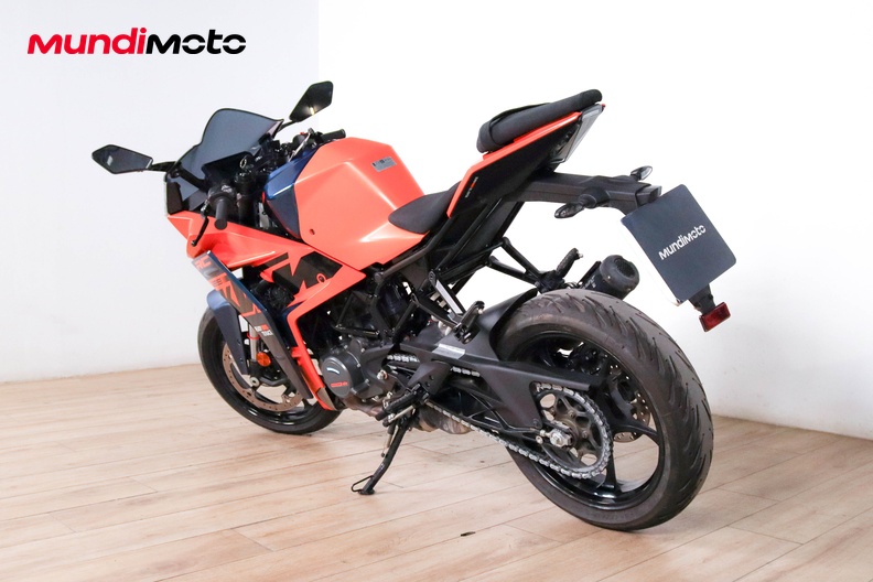 Motorbike image 6