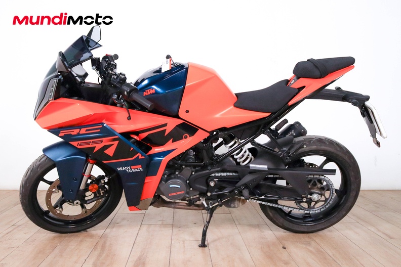 Motorbike image 5