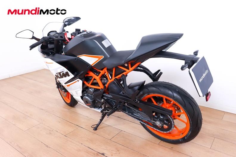 Motorbike image 6