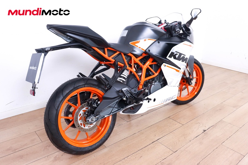 Motorbike image 2