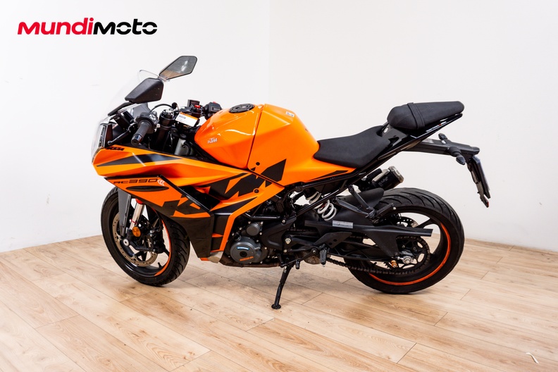 Motorbike image 5