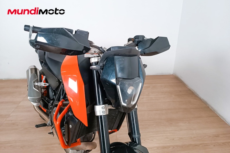 Motorbike image 4