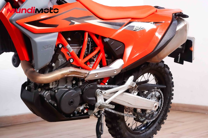 Motorbike image 8