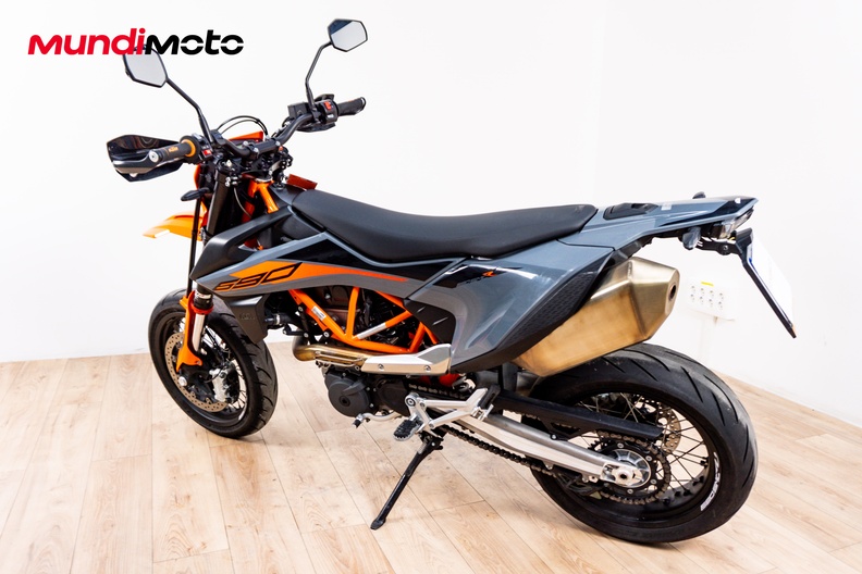 Motorbike image 7