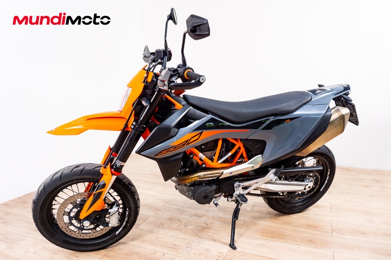 Motorbike image 6