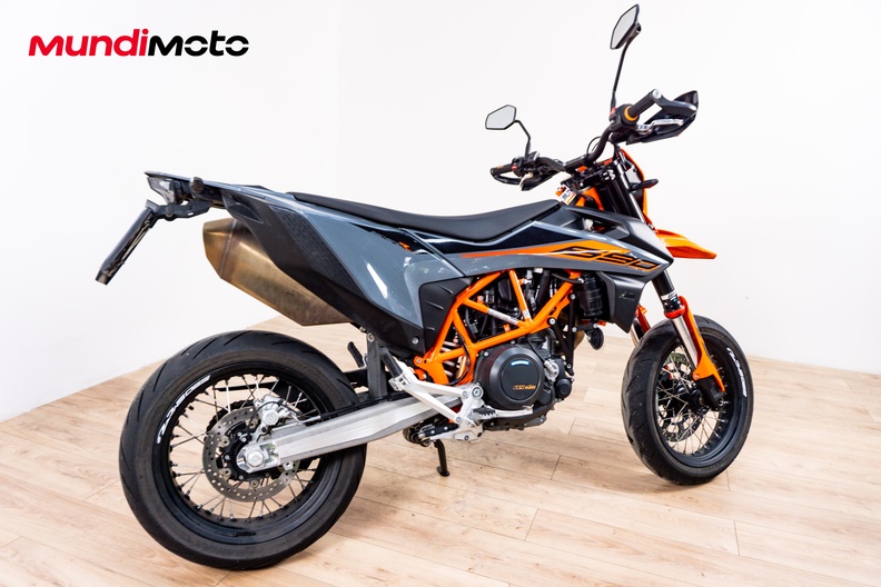 Motorbike image 2