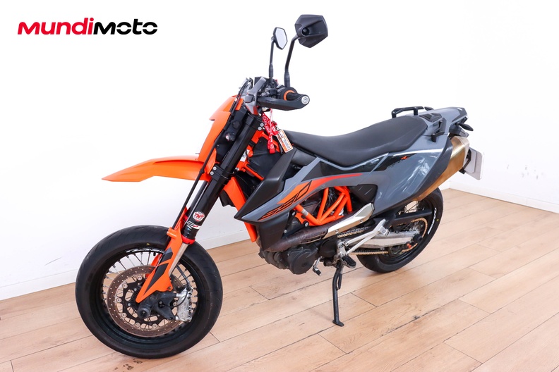 Motorbike image 7