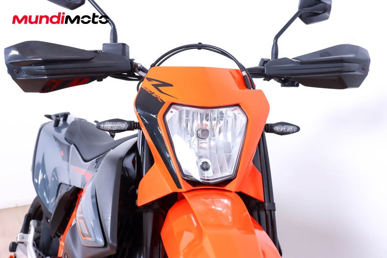 Motorbike image 4