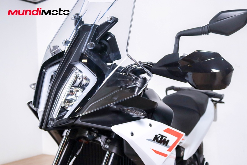 Motorbike image 8