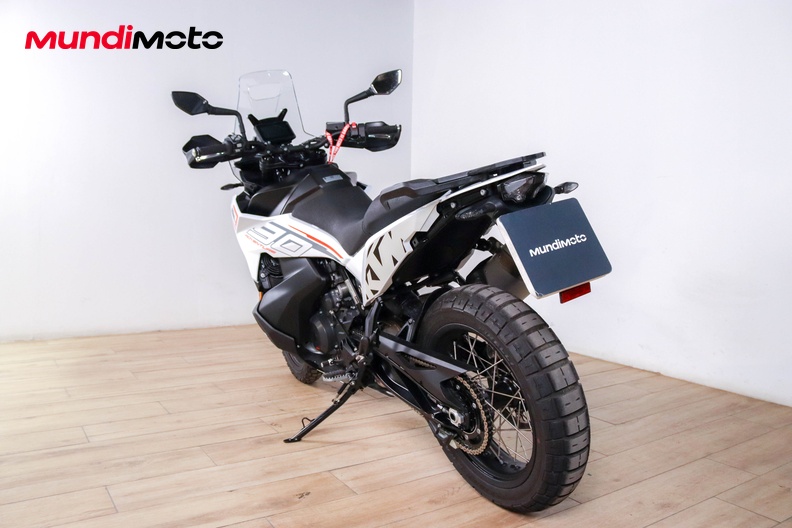 Motorbike image 6